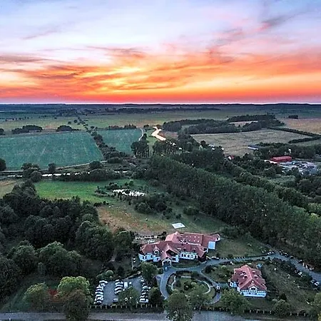 Dworek Nad Rega Trzebiatow nad Rega