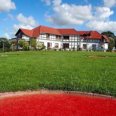 Dworek Nad Rega 3*