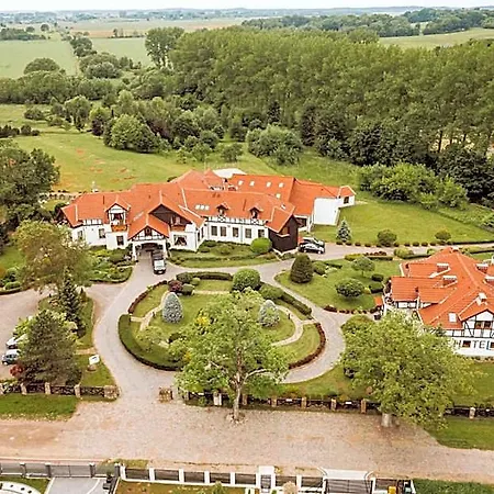 Dworek Nad Rega Otel 3*