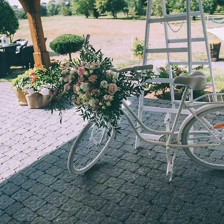 Отель Dworek Nad Rega