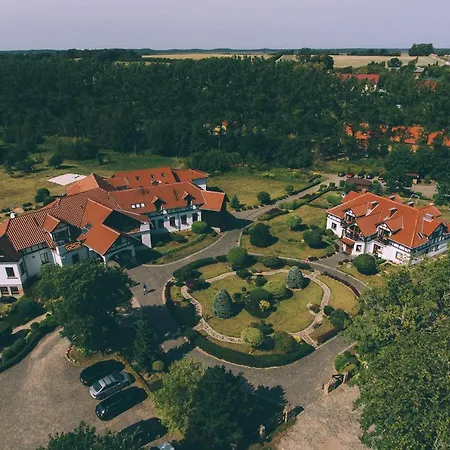 Hotell Dworek Nad Rega