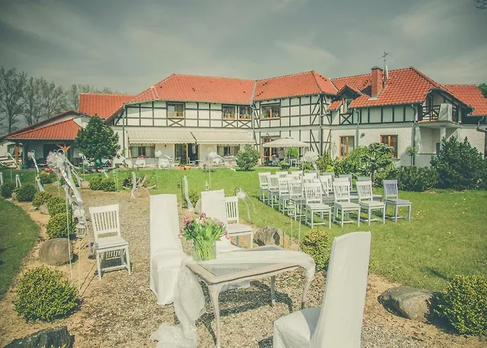 Hotel Dworek Nad Rega